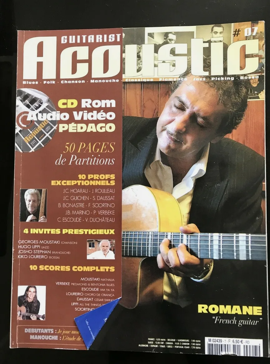 Romane Couv Acoustic Guitar 2